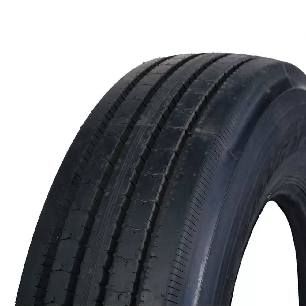 Грузовая шина 295/80 R22,5 Long March LM-216 18PR в Красногорском