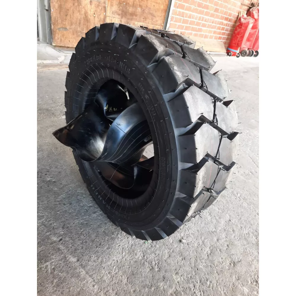 Спецшина 28х9-15 Long march S-606 16 PLY в Красногорском